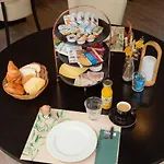 Hotell 50|50 Belmont Ede